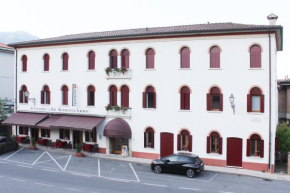  Al Cavallino  Фоллина